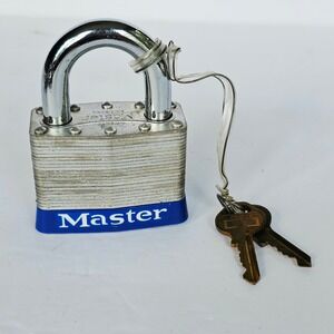 Vintage Master Lock No 15 Laminated Steel Padlock Hardened Shackle 2 Keys USA